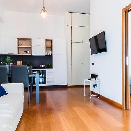 Hintown Duomo Via Baracchini Διαμέρισμα Μιλάνο Εξωτερικό φωτογραφία